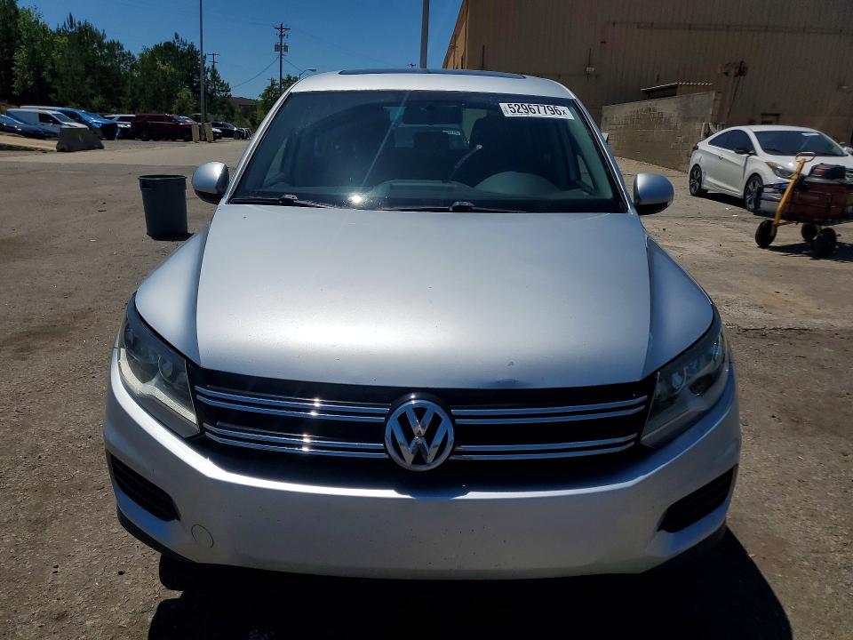 2012 Volkswagen Tiguan მანქანა იყიდება აუქციონზე, vin: WVGBV7AX2CW604838, აუქციონის ნომერი: 52967796