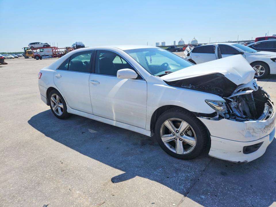 53423496 :رقم المزاد ، 4T1BF3EK7BU728926 vin ، 2011 Toyota Camry مزاد بيع