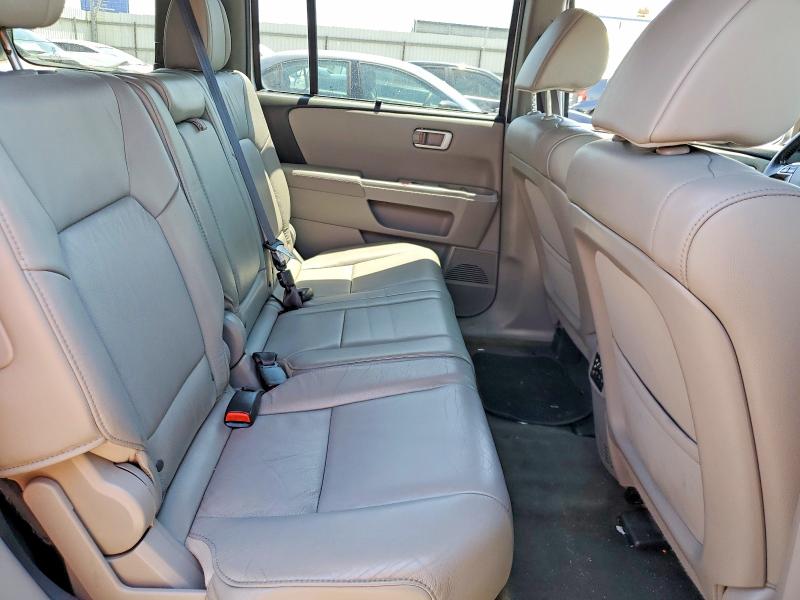 52913676 :رقم المزاد ، 5FNYF4H95EB050459 vin ، 2014 Honda Pilot مزاد بيع