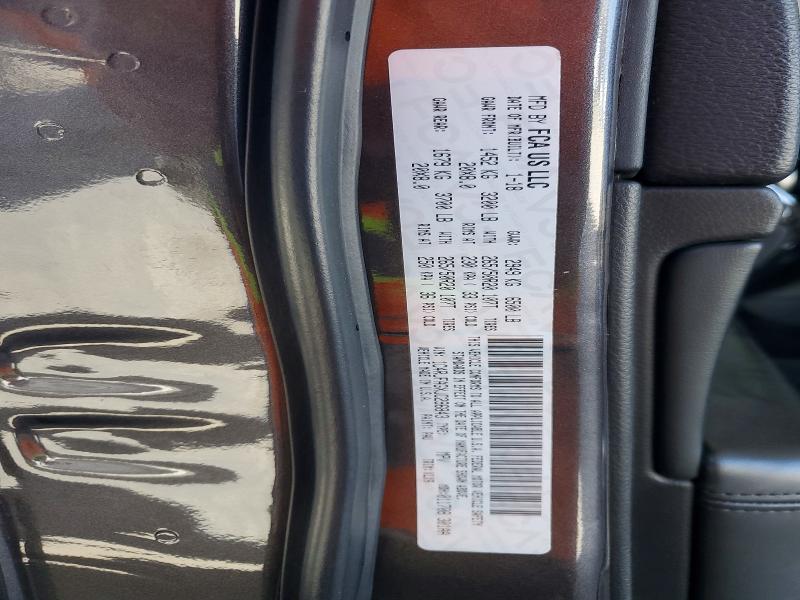 53831576 :رقم المزاد ، 1C4RJFAGXJC296843 vin ، 2018 Jeep Grand Cherokee مزاد بيع
