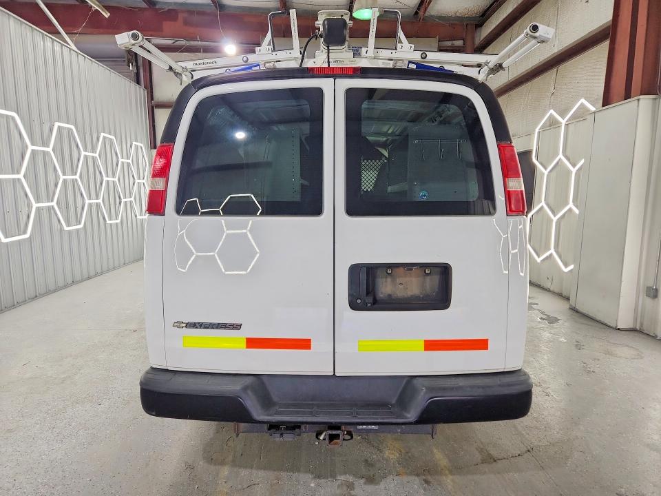 2017 Chevrolet Express G2500 მანქანა იყიდება აუქციონზე, vin: 1GCWGAFF8H1266315, აუქციონის ნომერი: 53448236