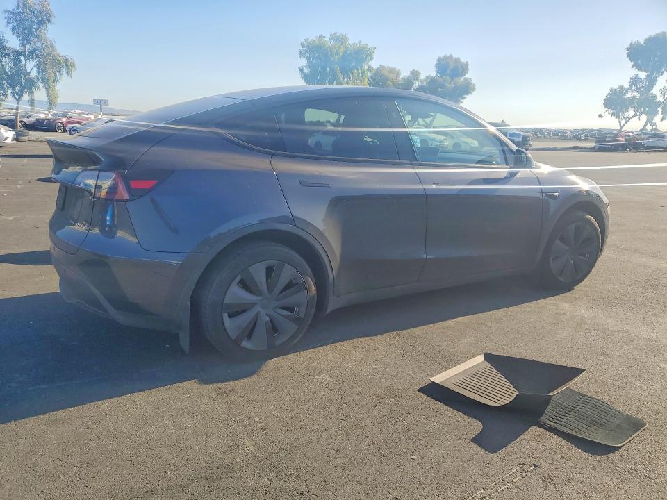 2024 Tesla Model Y მანქანა იყიდება აუქციონზე, vin: 7SAYGDEE9RF988973, აუქციონის ნომერი: 52968676