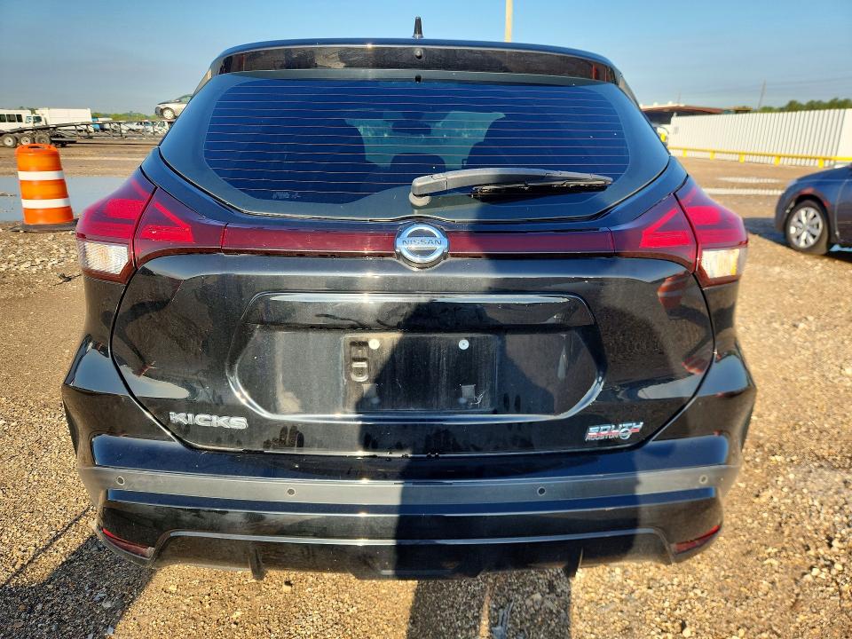 55240106 :رقم المزاد ، 3N1CP5BV7ML486235 vin ، 2021 Nissan Kicks مزاد بيع
