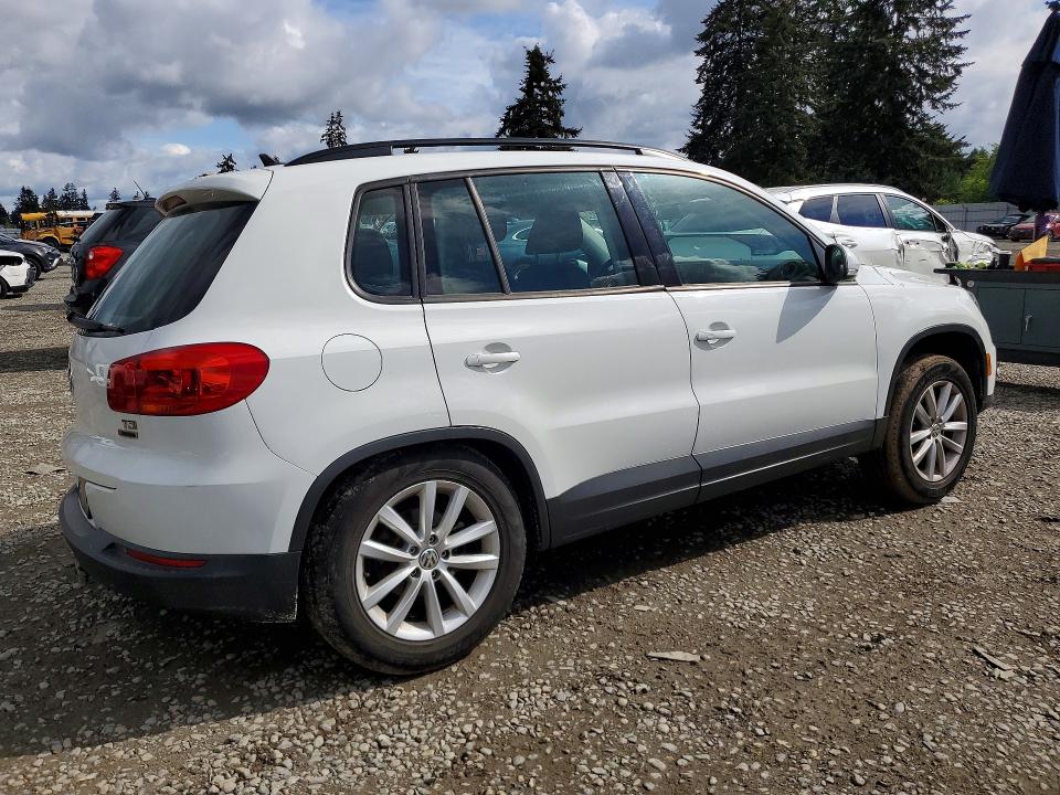 53657896 :رقم المزاد ، WVGBV7AX2JK001067 vin ، 2018 Volkswagen Tiguan Limited مزاد بيع