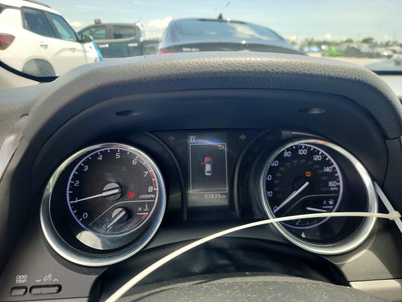 54198856 :رقم المزاد ، 4T1C11AK0LU942350 vin ، 2020 Toyota Camry مزاد بيع
