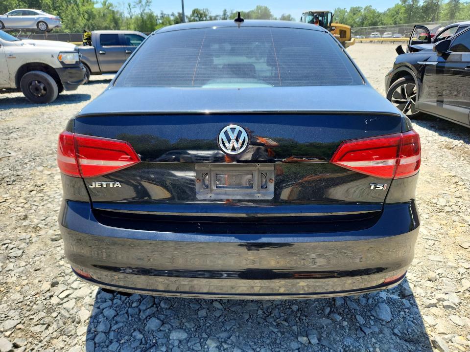 54670256 :رقم المزاد ، 3VWD17AJXFM203429 vin ، 2015 Volkswagen Jetta مزاد بيع