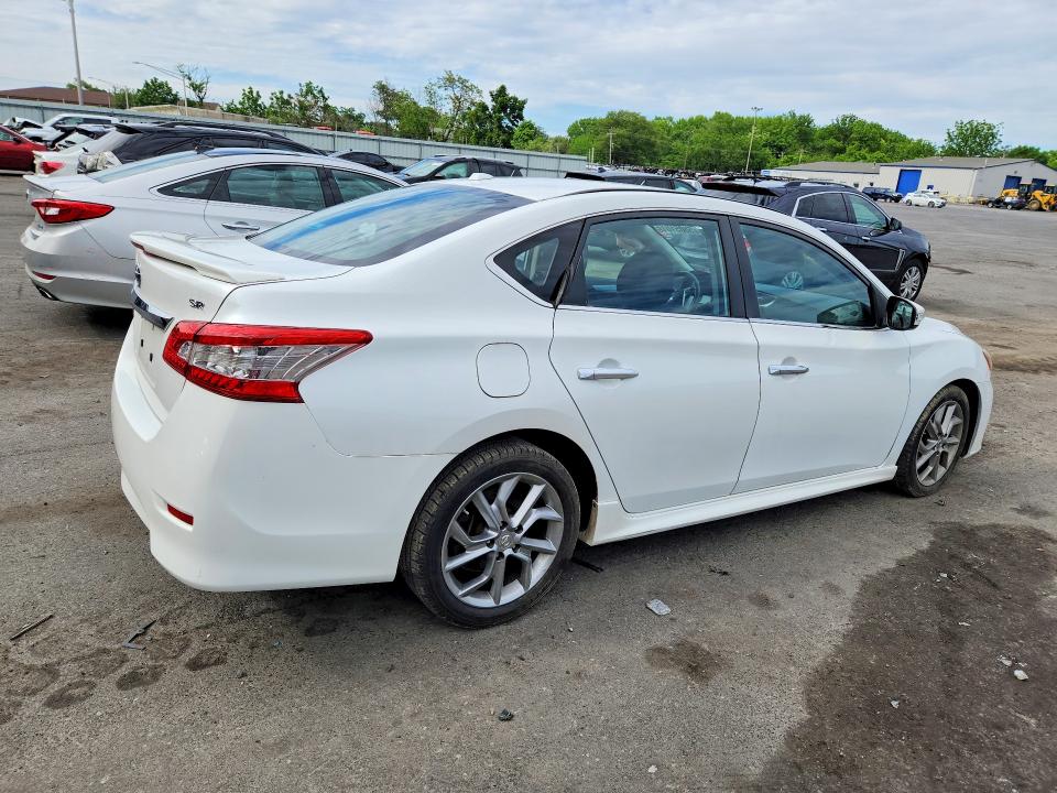 55051046 :رقم المزاد ، 3N1AB7AP2FY282484 vin ، 2015 Nissan Sentra مزاد بيع