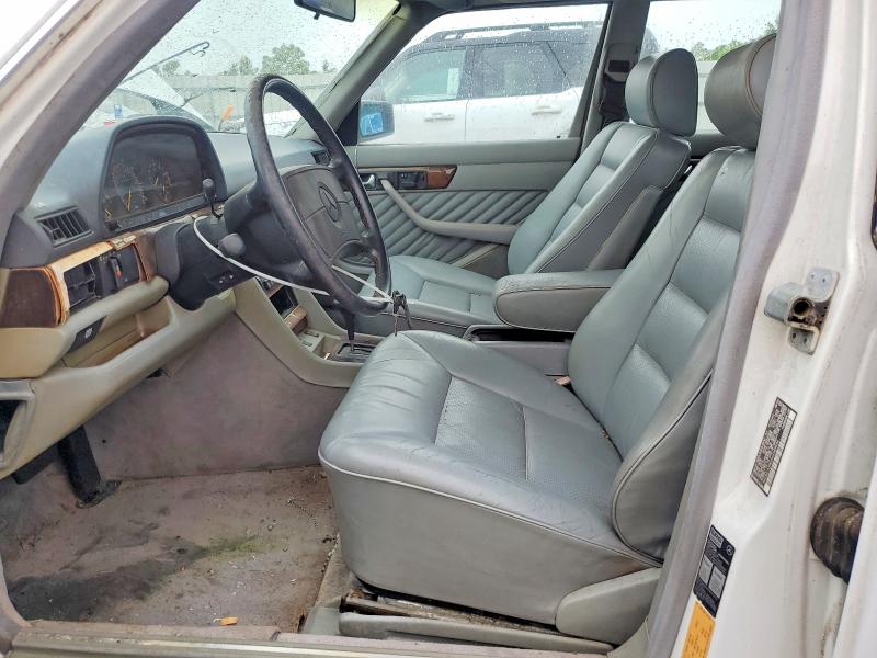 Продажа на аукционе авто 1991 Mercedes-benz 560, vin: WDBCA39E0MA569696, номер лота: 53843156