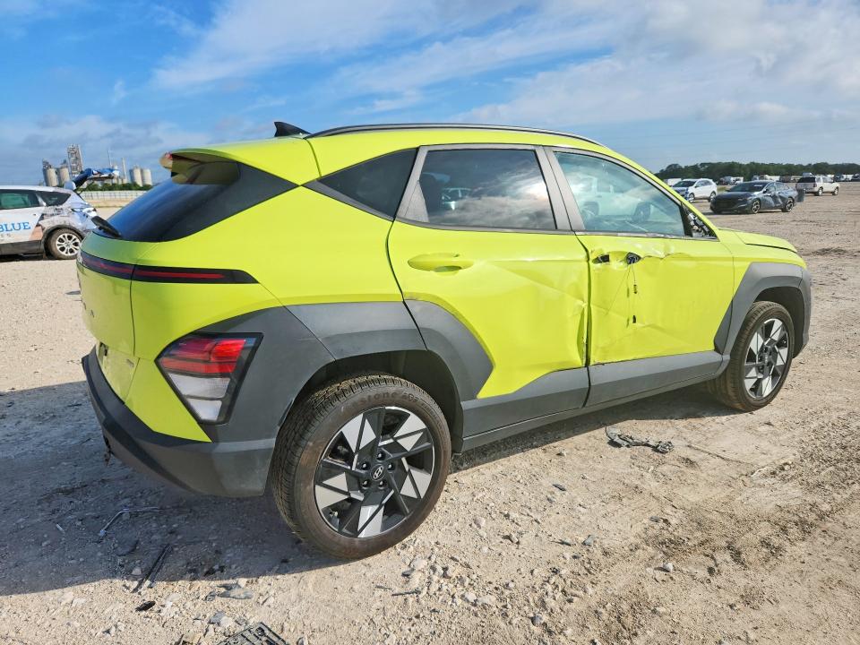 2024 Hyundai Kona მანქანა იყიდება აუქციონზე, vin: KM8HBCAB3RU116423, აუქციონის ნომერი: 55059406