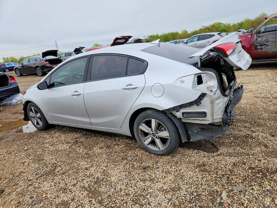 51623216 :رقم المزاد ، 3KPFL4A73JE171192 vin ، 2018 Kia Forte مزاد بيع