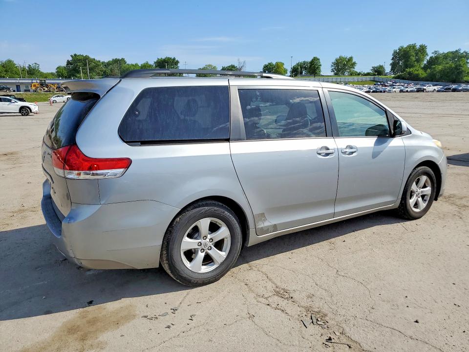 Aukcja sprzedaży 2011 Toyota Sienna, vin: 5TDKK3DC5BS058369, numer aukcji: 50944276