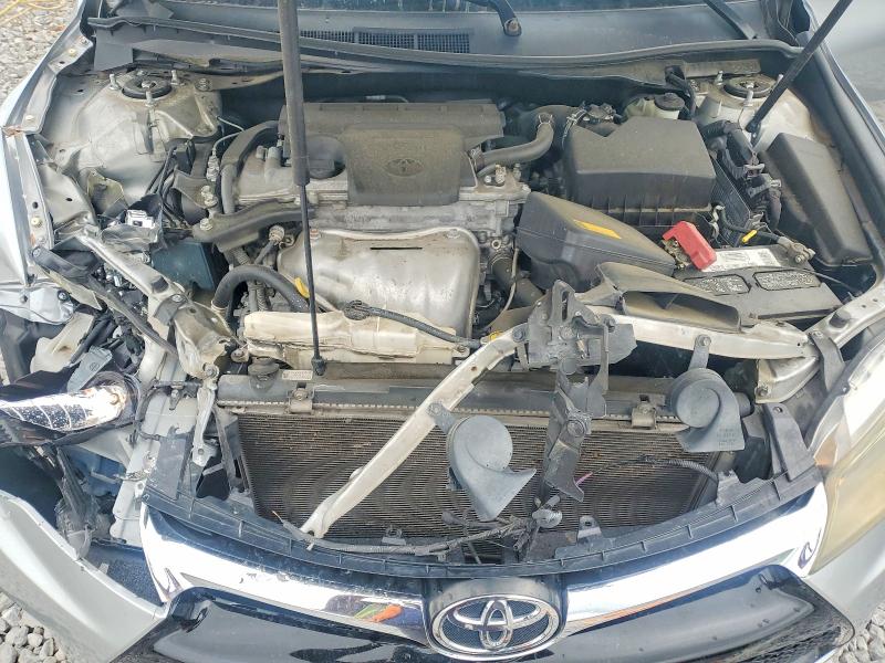 53820176 :رقم المزاد ، 4T1BF1FKXFU894706 vin ، 2015 Toyota Camry مزاد بيع