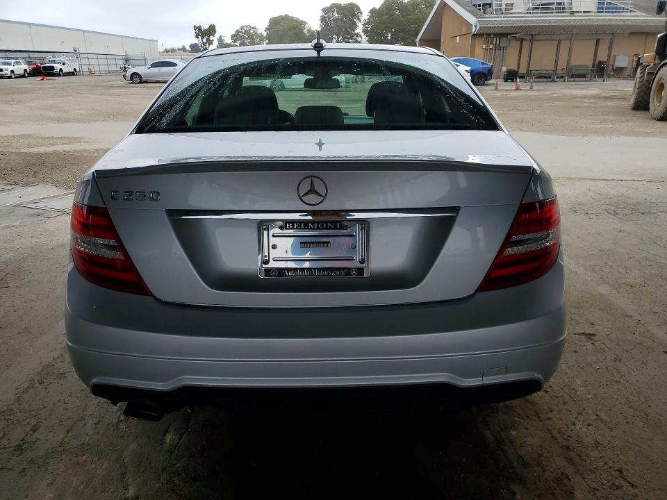 Продаж на аукціоні авто 2014 Mercedes-benz C, vin: WDDGF4HB5EA964529, номер лоту: 53076816