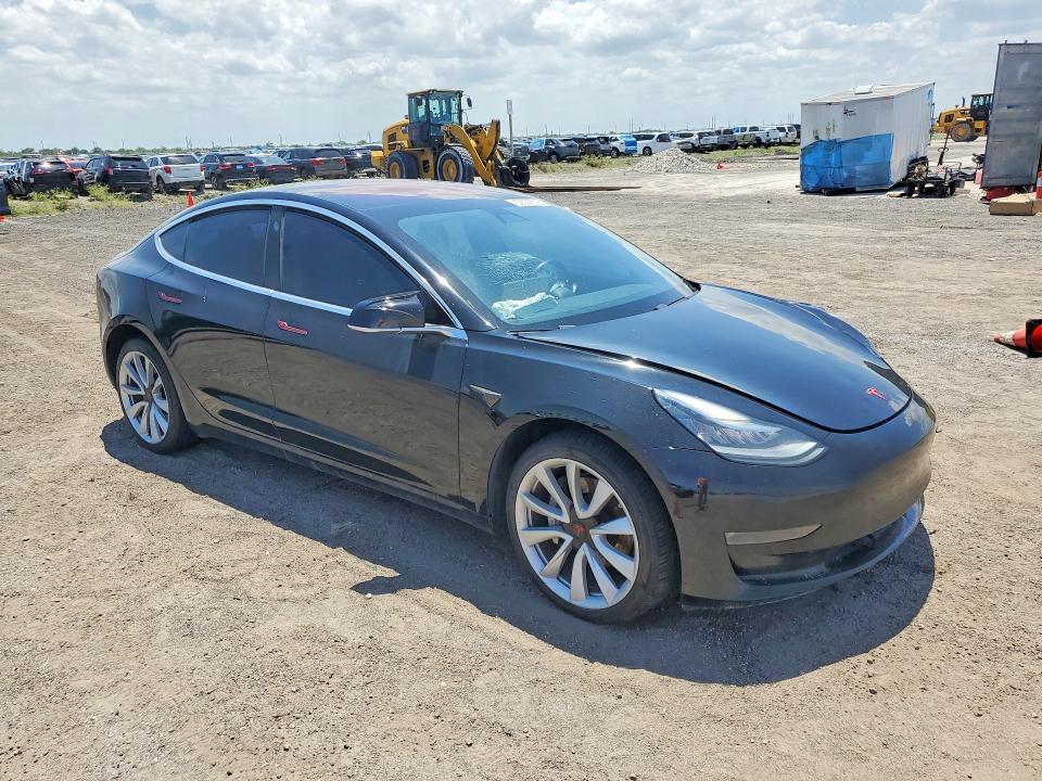 2018 Tesla Model 3 მანქანა იყიდება აუქციონზე, vin: 5YJ3E1EA3JF005850, აუქციონის ნომერი: 52039596