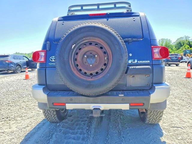 53601856 :رقم المزاد ، JTEBU11F570017355 vin ، 2007 Toyota Fj Cruiser مزاد بيع