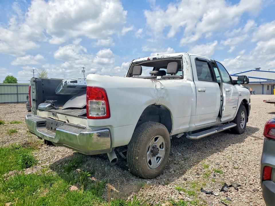 54441906 :رقم المزاد ، 3C6UR5DL5KG632037 vin ، 2019 Ram 2500 مزاد بيع