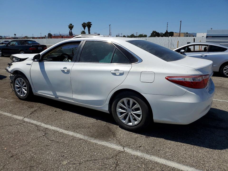 2015 Toyota Camry Hybrid მანქანა იყიდება აუქციონზე, vin: 4T1BD1FK3FU174444, აუქციონის ნომერი: 54303786
