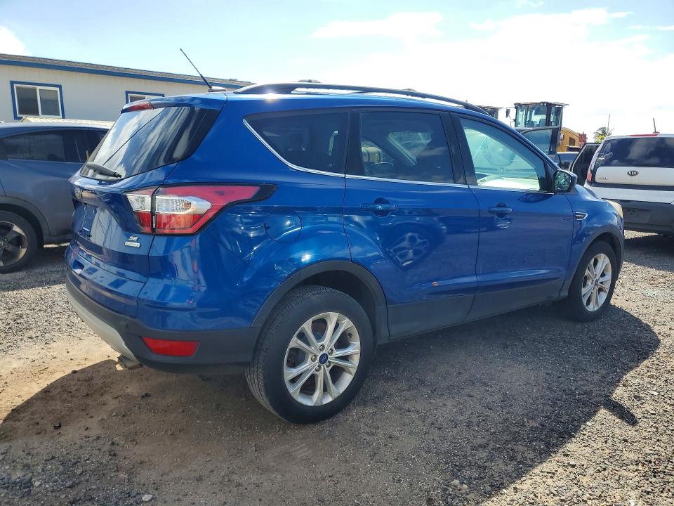 54241776 :رقم المزاد ، 1FMCU0GD9JUA04712 vin ، 2018 Ford Escape مزاد بيع