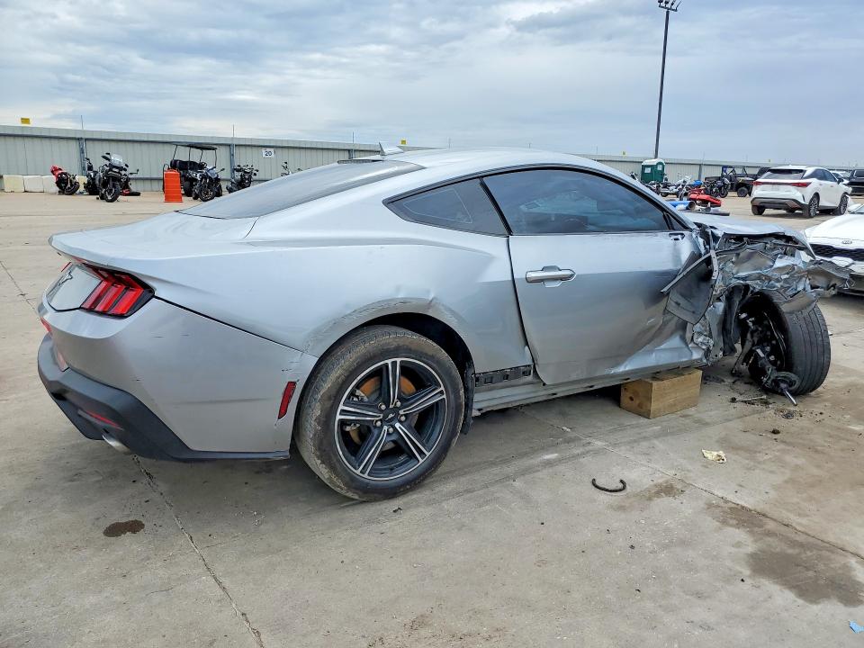 52217636 :رقم المزاد ، 1FA6P8TH0S5118003 vin ، 2025 Ford Mustang مزاد بيع