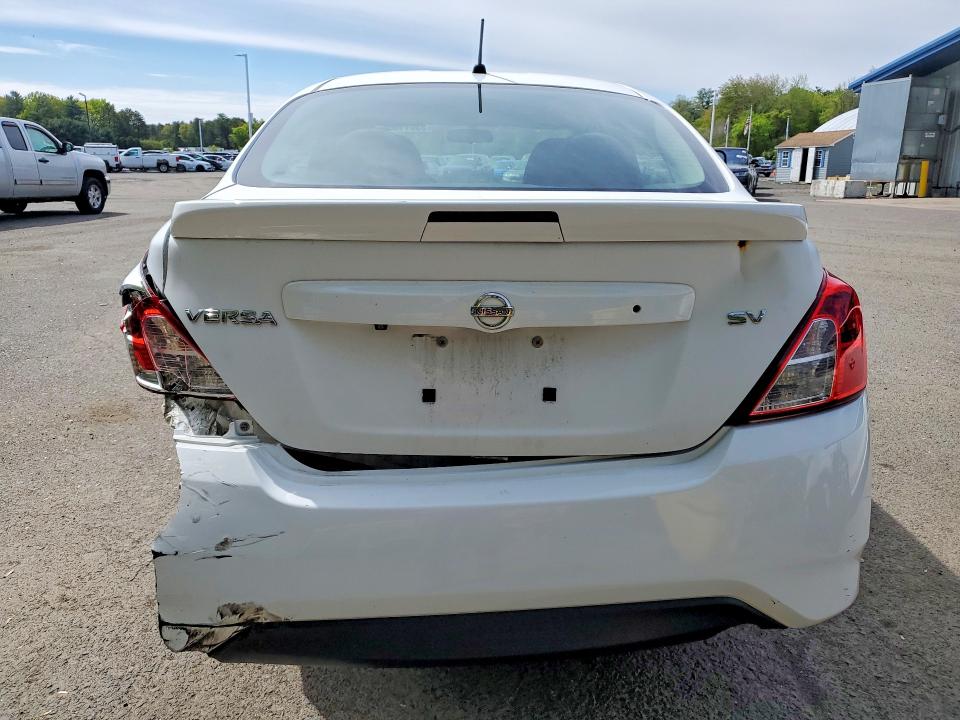 53011666 :رقم المزاد ، 3N1CN7APXKL831694 vin ، 2019 Nissan Versa مزاد بيع