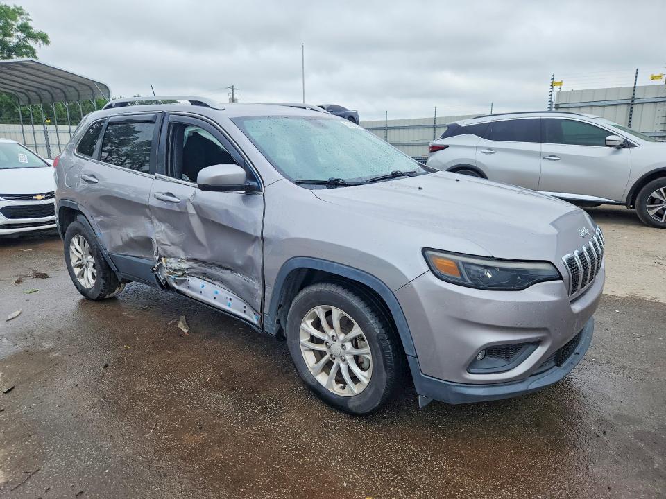 51523226 :رقم المزاد ، 1C4PJLCX3KD130050 vin ، 2019 Jeep Cherokee مزاد بيع