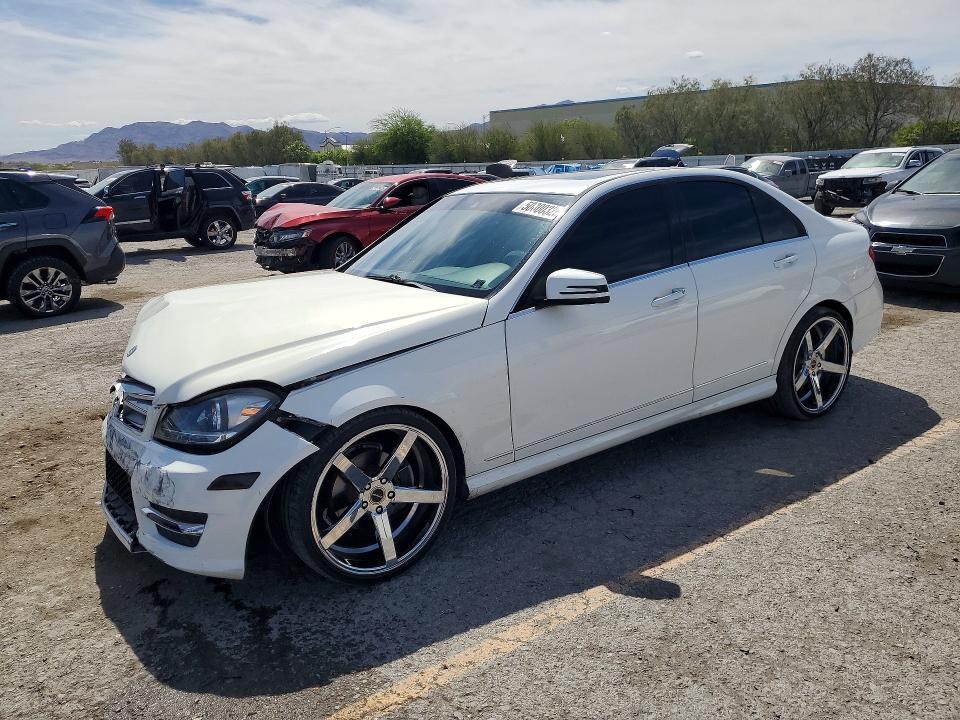 Продажа на аукционе авто 2013 Mercedes-benz C, vin: WDDGF4HB6DA789478, номер лота: 50800326