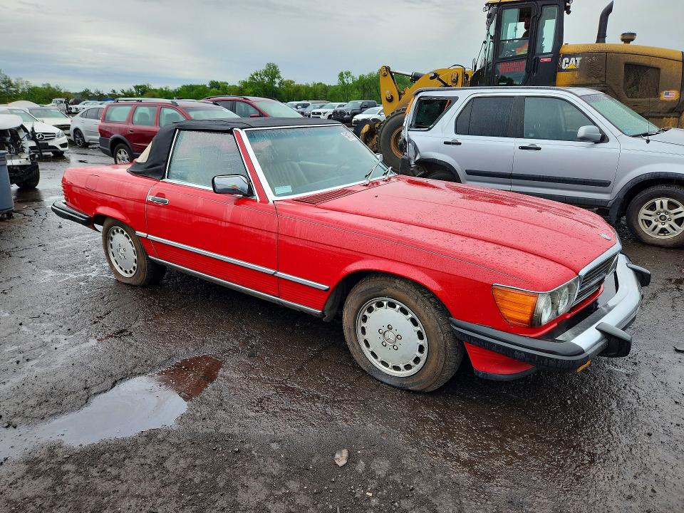 54129786 :رقم المزاد ، WDBBA48D4JA079963 vin ، 1988 Mercedes-benz 560 مزاد بيع