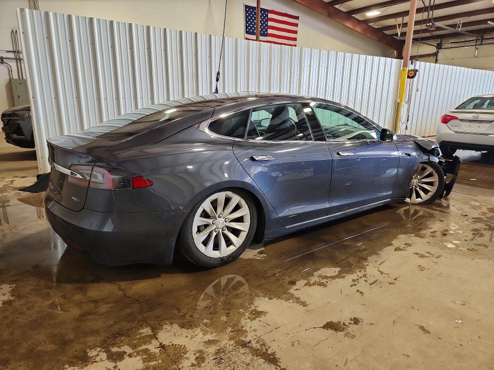 2016 Tesla Model S მანქანა იყიდება აუქციონზე, vin: 5YJSA1E22GF166893, აუქციონის ნომერი: 53710286
