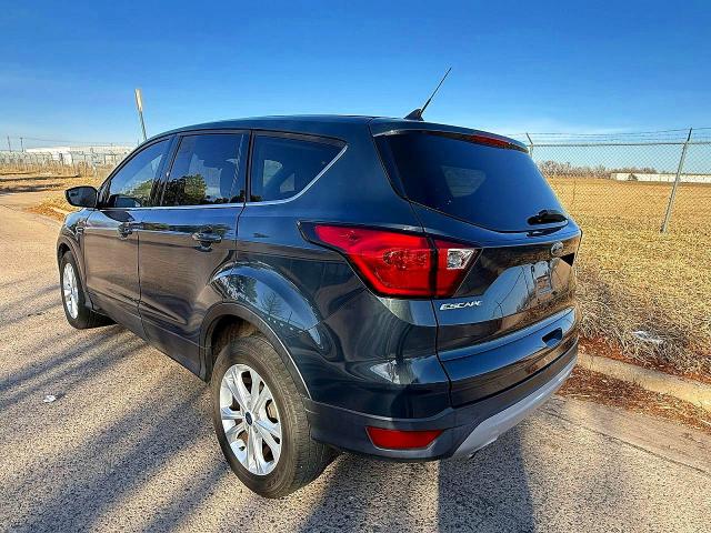 52322496 :رقم المزاد ، 1FMCU0GD6KUB11539 vin ، 2019 Ford Escape مزاد بيع