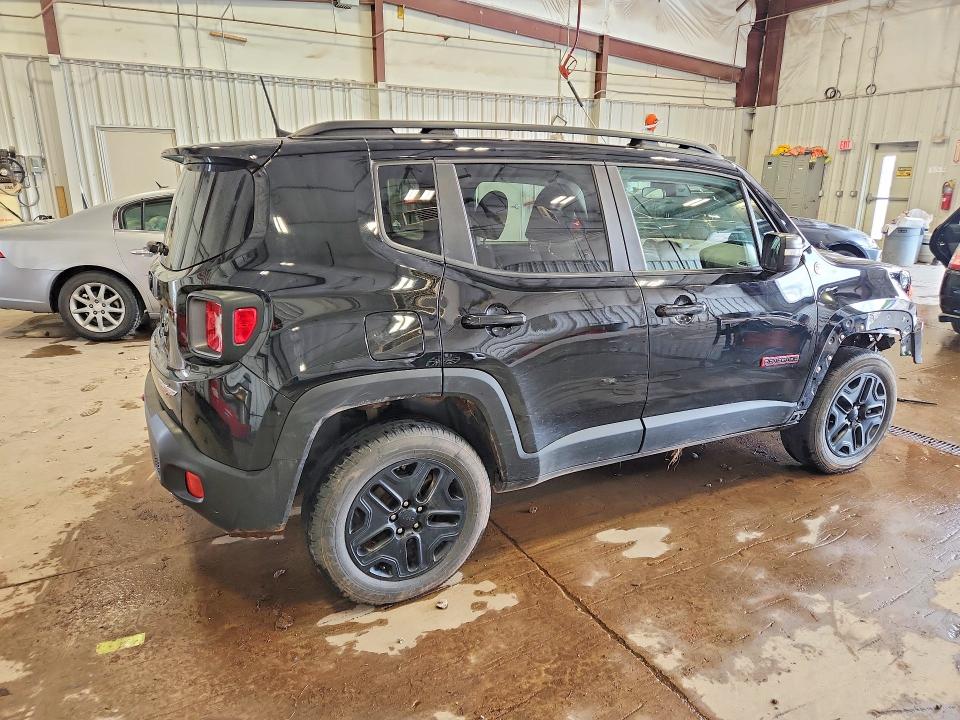 54425766 :رقم المزاد ، ZACCJBCB0JPH41800 vin ، 2018 Jeep Renegade مزاد بيع