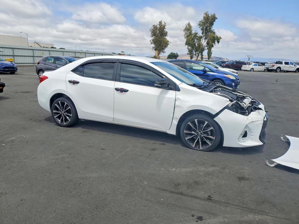 Aukcja sprzedaży 2018 Toyota Corolla, vin: 5YFBURHE4JP744452, numer aukcji: 55394246