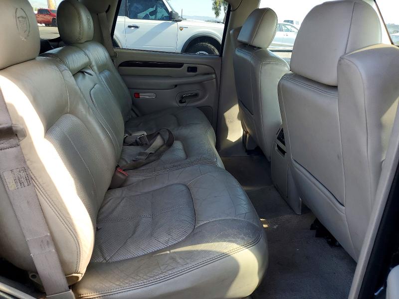 52961556 :رقم المزاد ، 1GYEK63N22R310329 vin ، 2002 Cadillac Escalade مزاد بيع