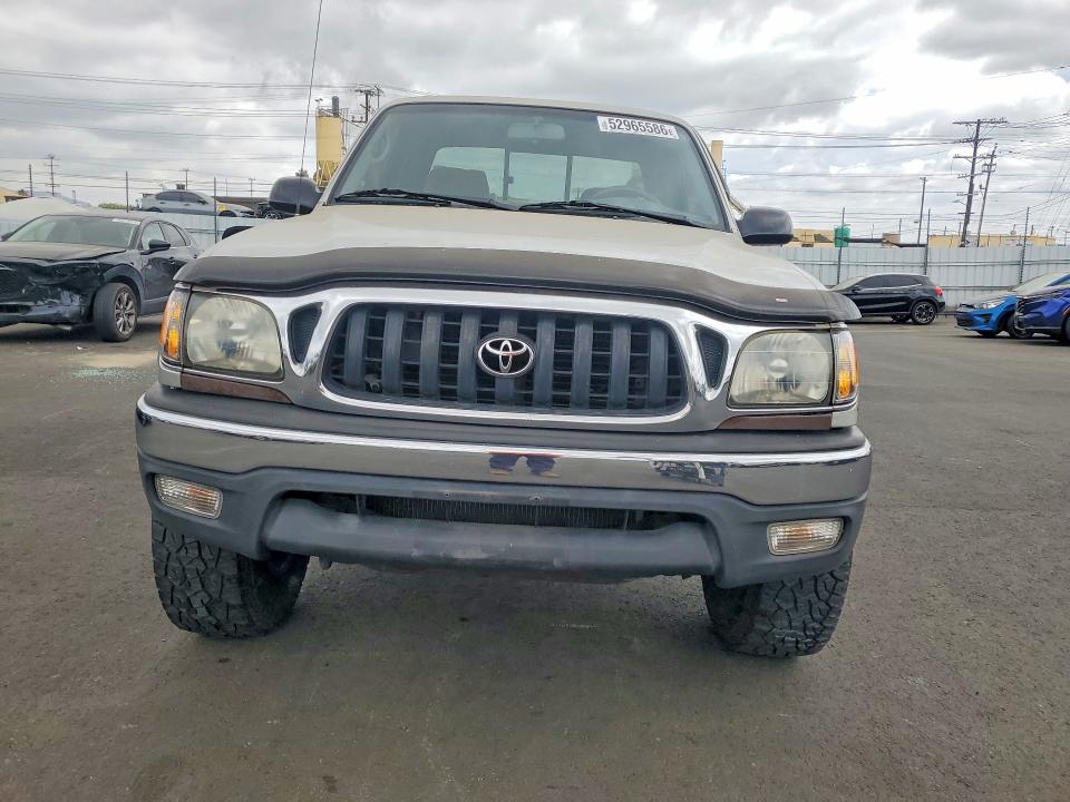 52965586 :رقم المزاد ، 5TESM92N31Z876217 vin ، 2001 Toyota Tacoma مزاد بيع
