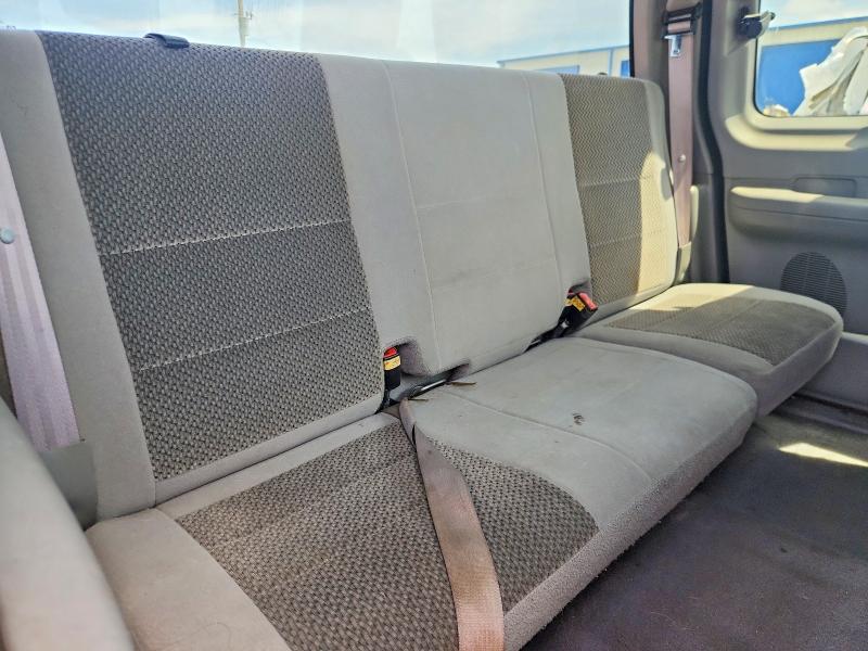 52421556 :رقم المزاد ، 1FTRX07W92KE05245 vin ، 2002 Ford F150 مزاد بيع