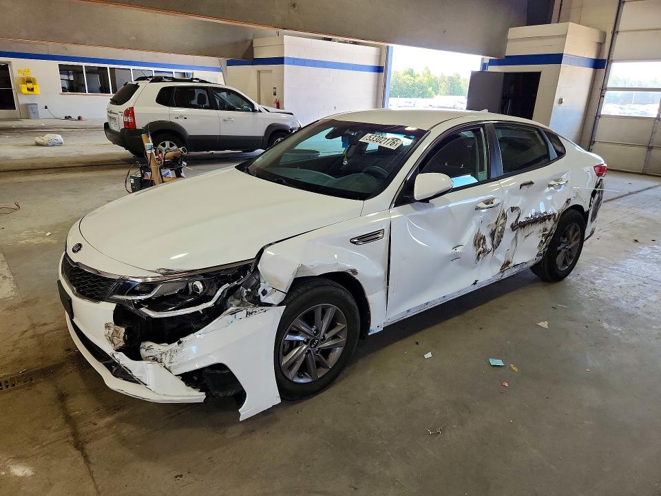 2020 Kia Optima მანქანა იყიდება აუქციონზე, vin: 5XXGT4L35LG443864, აუქციონის ნომერი: 53302176