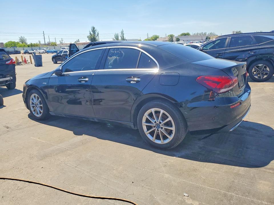 52811996 :رقم المزاد ، WDD3G4EB9KW019307 vin ، 2019 Mercedes-benz A مزاد بيع