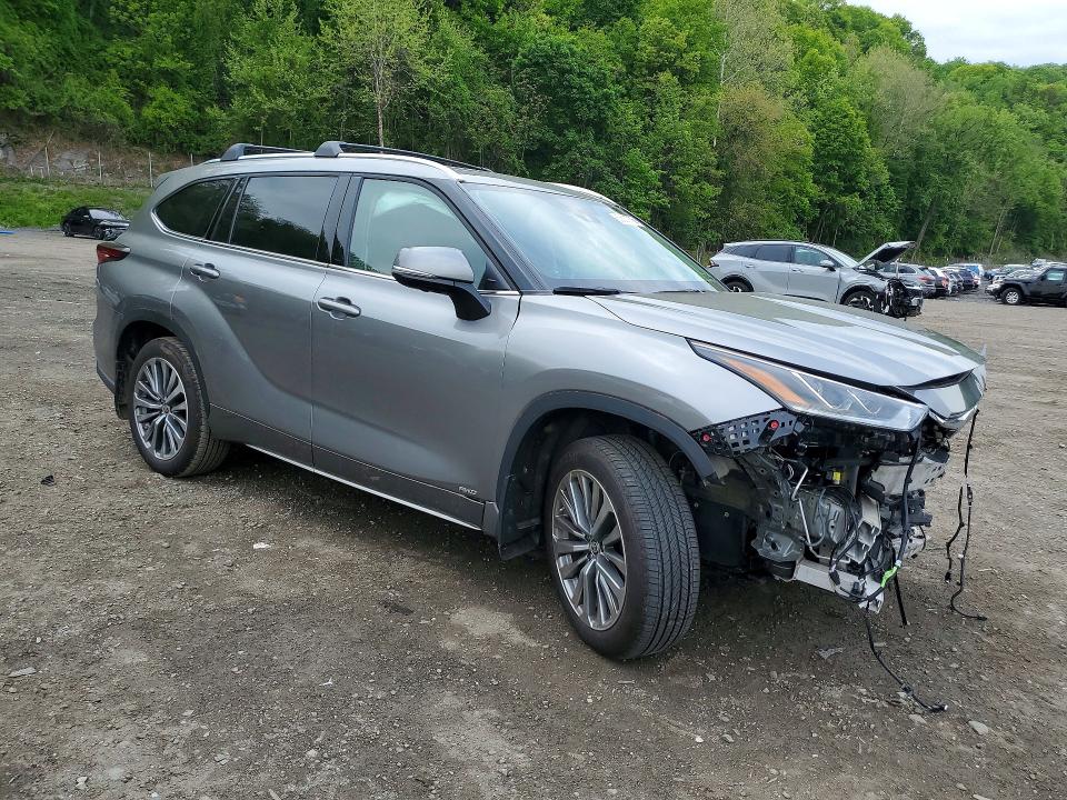 53537776 :رقم المزاد ، 5TDKBRCH5SS662035 vin ، 2025 Toyota Highlander Hybrid مزاد بيع