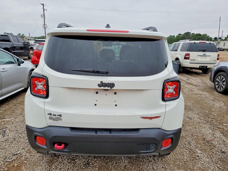 51830526 :رقم المزاد ، ZACCJBCT9GPD46340 vin ، 2016 Jeep Renegade مزاد بيع