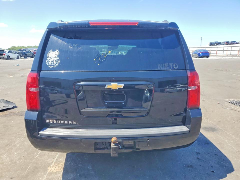 2018 Chevrolet Suburban მანქანა იყიდება აუქციონზე, vin: 1GNSKHKC5JR253389, აუქციონის ნომერი: 54603906