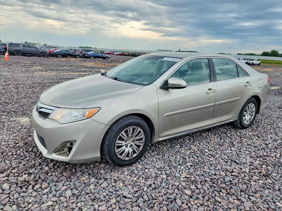 53574806 :رقم المزاد ، 4T4BF1FK2ER383642 vin ، 2014 Toyota Camry مزاد بيع