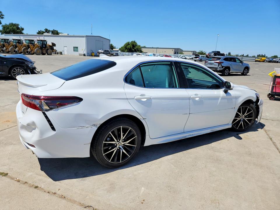 2023 Toyota Camry მანქანა იყიდება აუქციონზე, vin: 4T1G11AK8PU770138, აუქციონის ნომერი: 54716016
