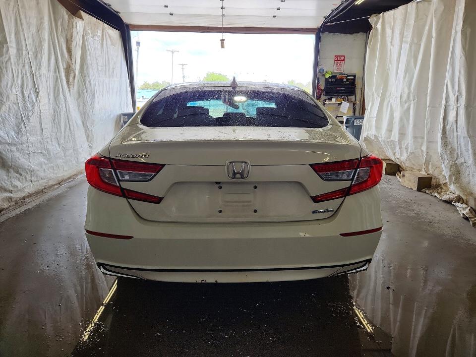 53346006 :رقم المزاد ، 1HGCV3F53JA003748 vin ، 2018 Honda Accord مزاد بيع