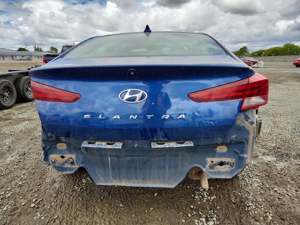 2020 Hyundai Elantra მანქანა იყიდება აუქციონზე, vin: 5NPD84LF6LH520728, აუქციონის ნომერი: 52216036