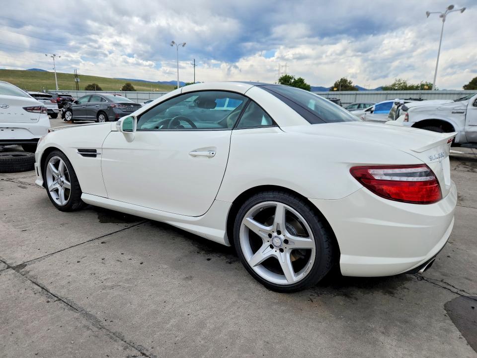 2014 Mercedes-benz Slk მანქანა იყიდება აუქციონზე, vin: WDDPK5HA4EF088161, აუქციონის ნომერი: 54320176