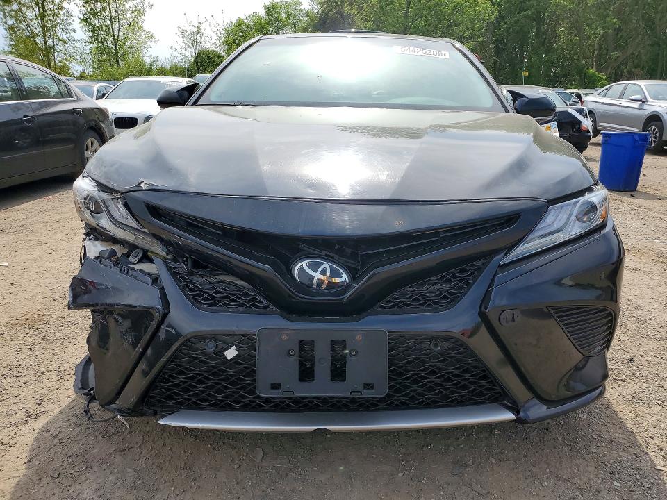 Продажа на аукционе авто 2018 Toyota Camry, vin: 4T1B61HKXJU032317, номер лота: 54425206