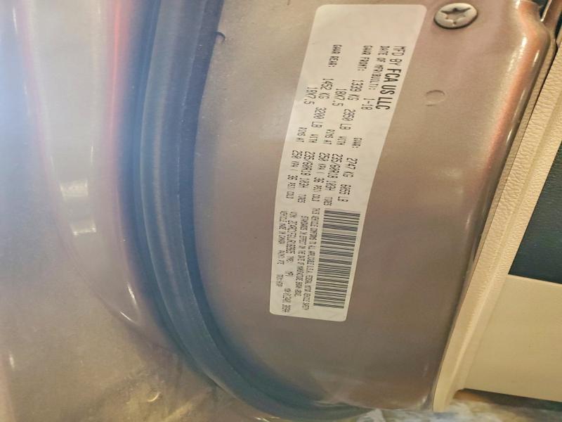 53224156 :رقم المزاد ، 2C4RC1FG1JR182825 vin ، 2018 Chrysler Pacifica مزاد بيع