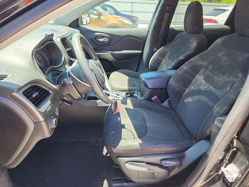53027766 :رقم المزاد ، 1C4PJLCB5KD376554 vin ، 2019 Jeep Cherokee مزاد بيع