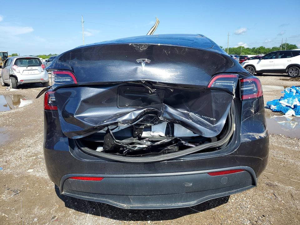 2024 Tesla Model Y მანქანა იყიდება აუქციონზე, vin: 7SAYGDEEXRF117354, აუქციონის ნომერი: 54601946