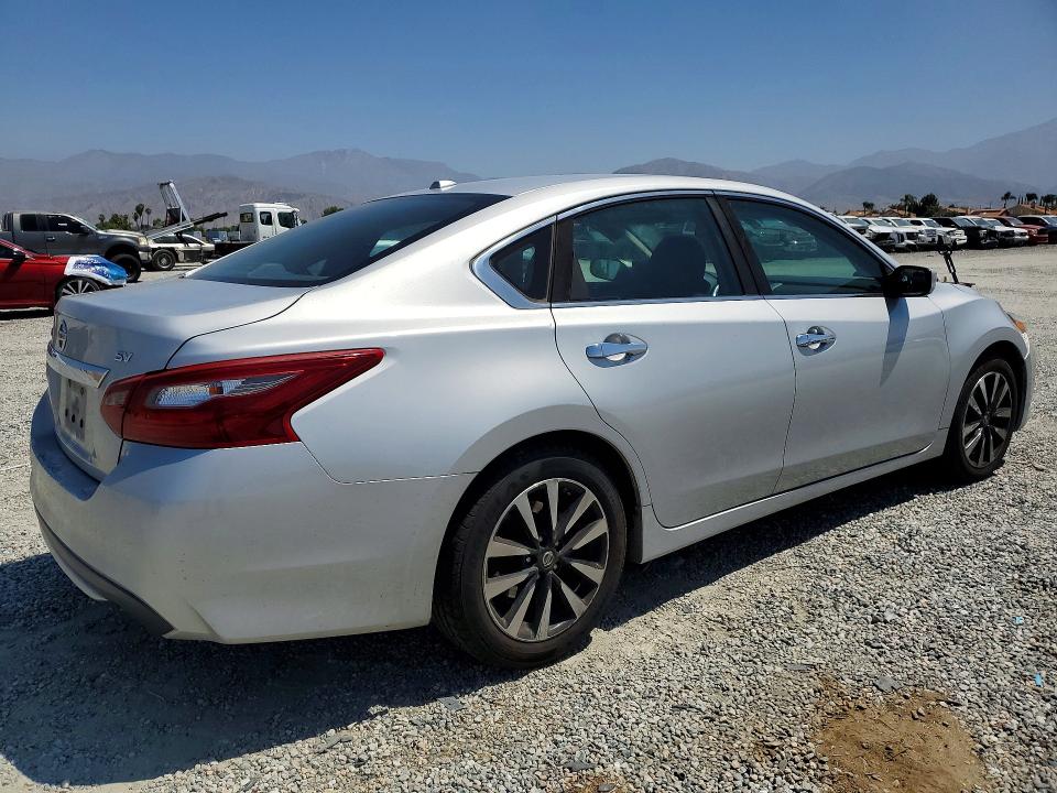 2018 Nissan Altima მანქანა იყიდება აუქციონზე, vin: 1N4AL3AP7JC154087, აუქციონის ნომერი: 53853376