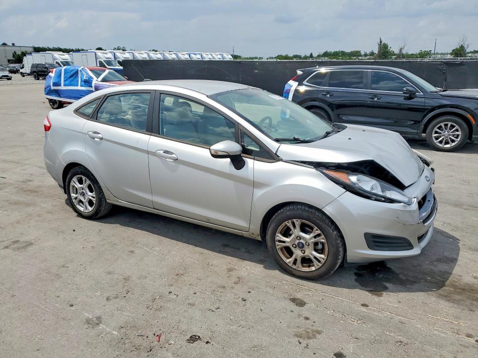 2015 Ford Fiesta მანქანა იყიდება აუქციონზე, vin: 3FADP4BJ7FM171351, აუქციონის ნომერი: 52867496